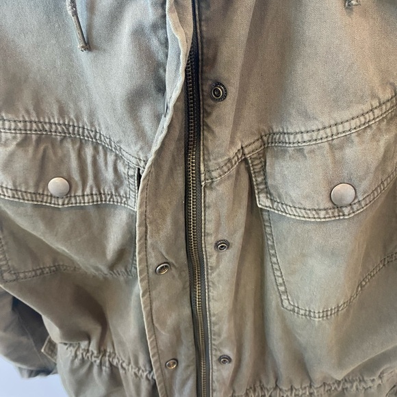 Aritzia Azure Skies Trooper Jacket green small - Picture 7 of 10